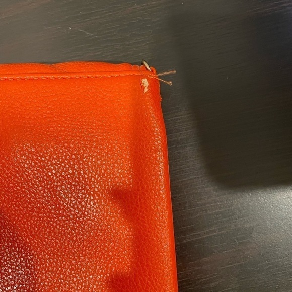 Orange Chain Strap Crossbody Bag - Picture 6 of 6